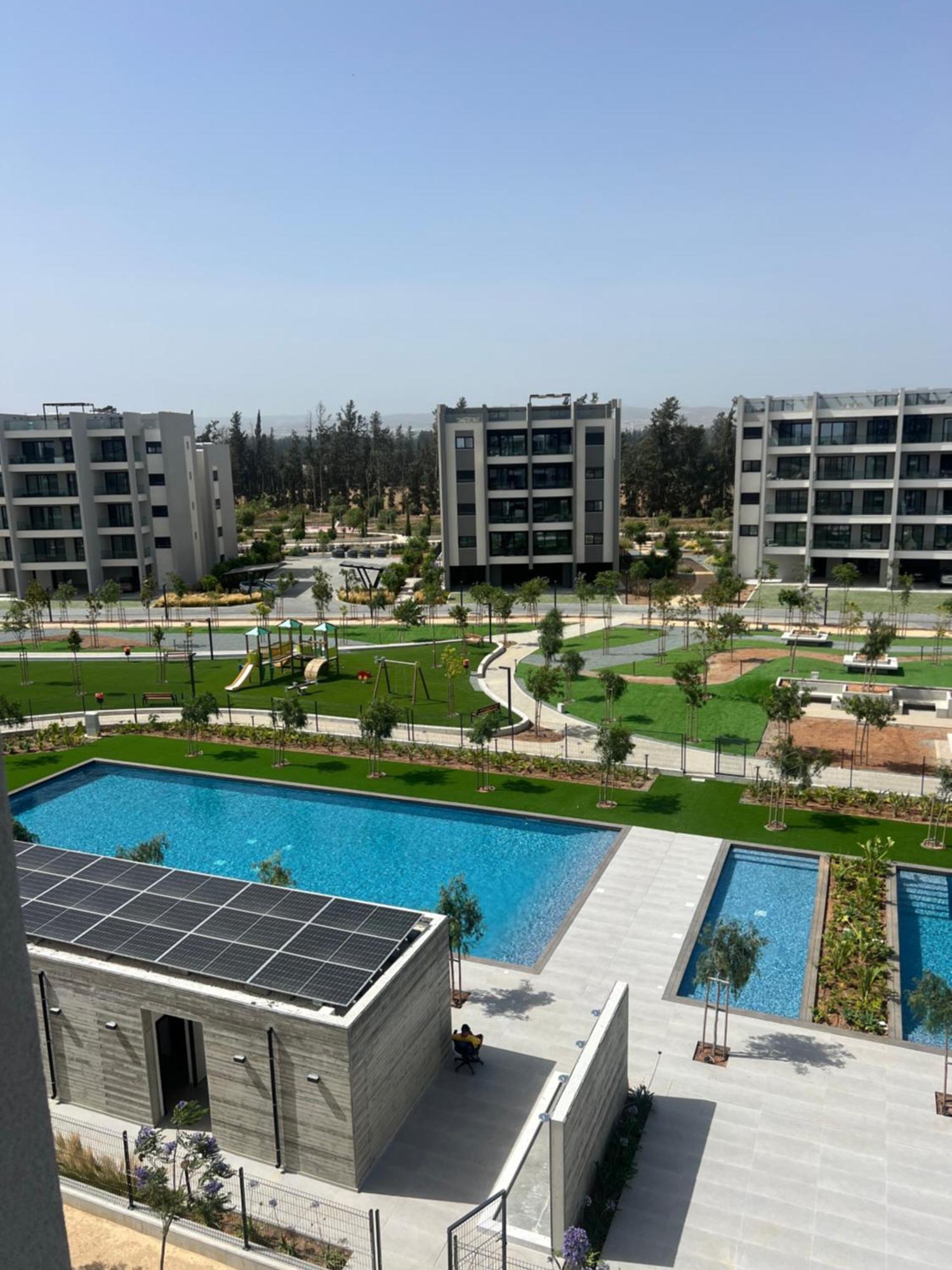 Sunset Gardens - Holiday Apartments - By Tlv Living リマソール エクステリア 写真
